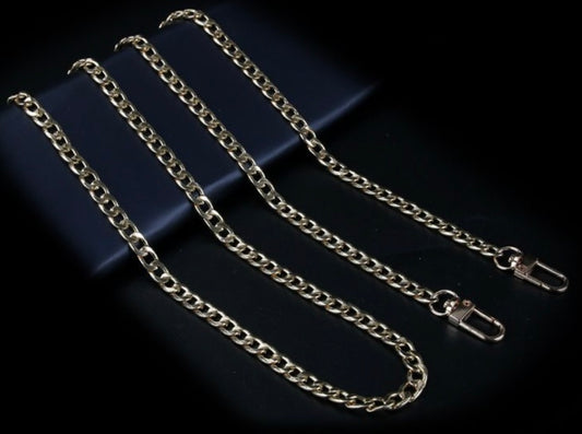 Catena per Borsa Oro 120 cm – Tracolla Metallica Sottile Elegante con Moschettoni 08698