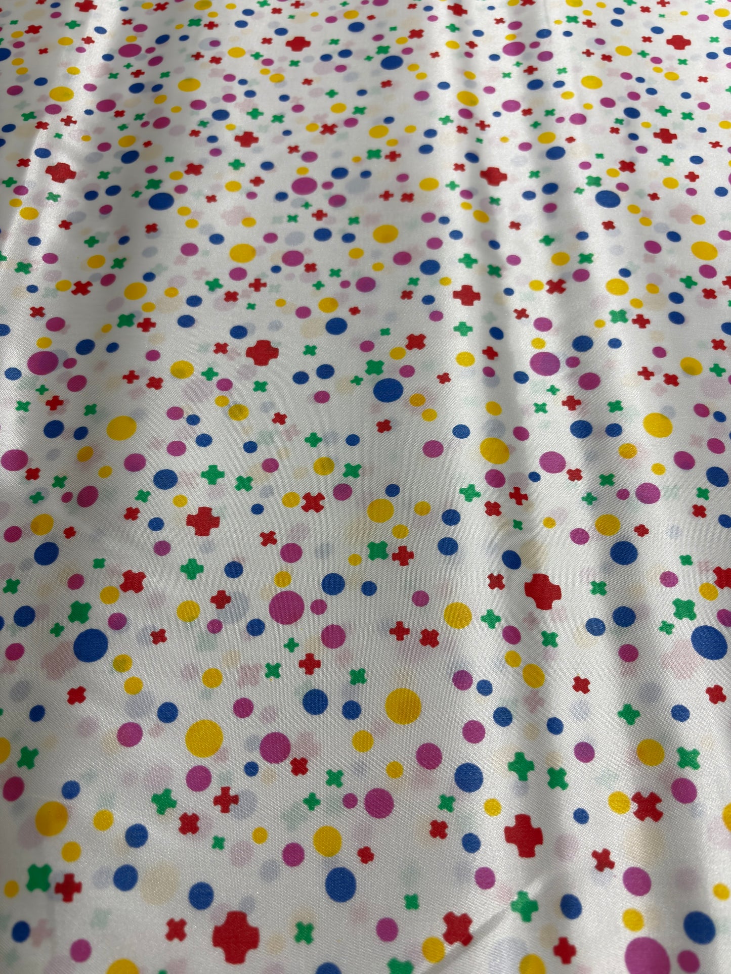 Raso Stampato con Fantasie e Motivi Assortiti per Abbigliamento e Accessori 140*50