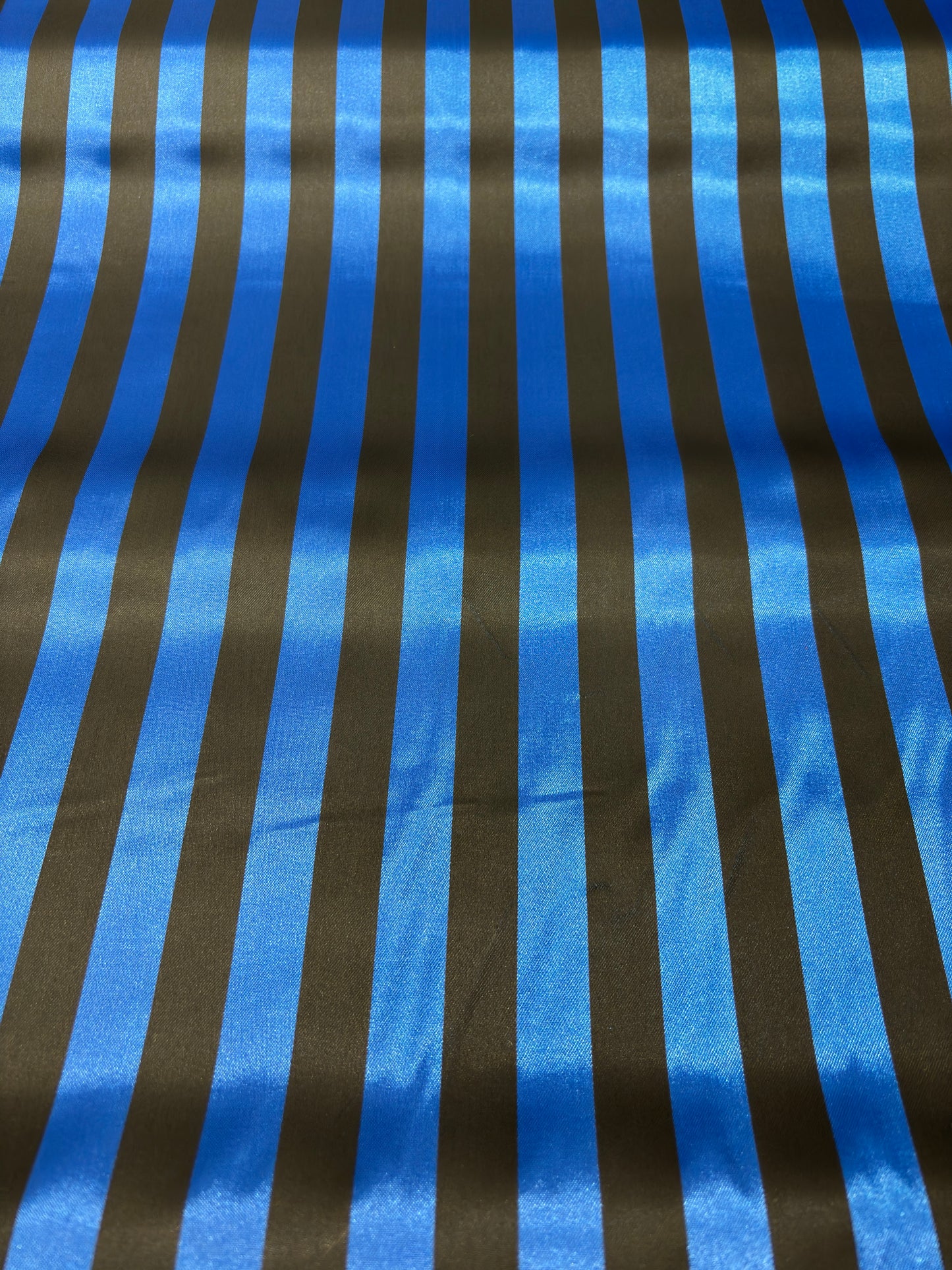 Raso Stampato con Fantasie e Motivi Assortiti per Abbigliamento e Accessori 140*50