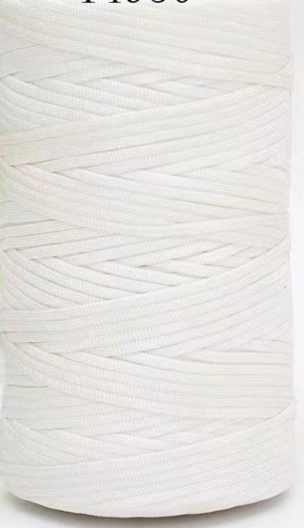 Cordino Piatto Lucido 3 mm in Poliestere per Borse all’Uncinetto – 260 g 230 m