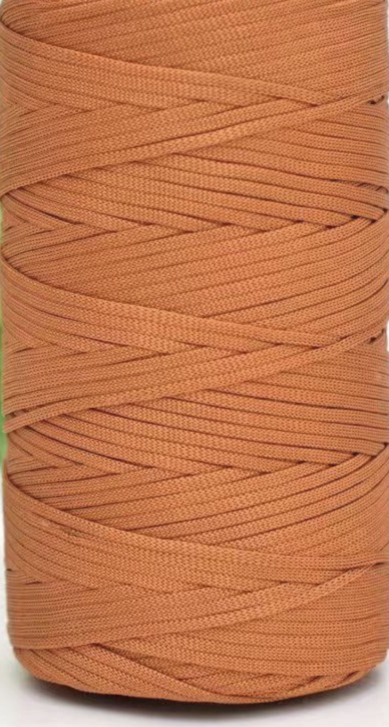 Cordino Piatto Lucido 3 mm in Poliestere per Borse all’Uncinetto – 260 g 230 m