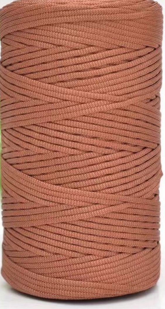 Cordino Piatto Lucido 3 mm in Poliestere per Borse all’Uncinetto – 260 g 230 m