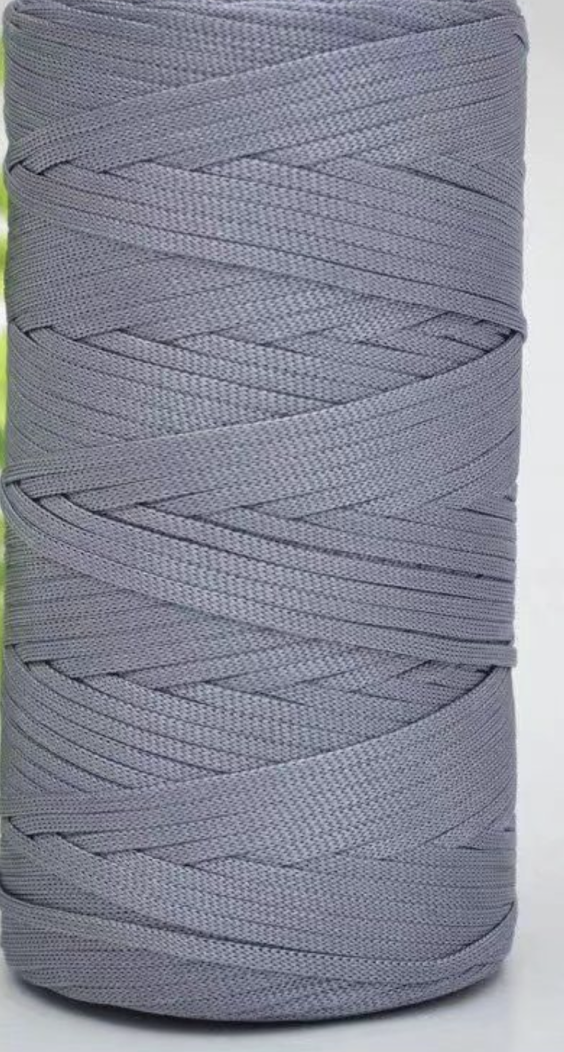 Cordino Piatto Lucido 3 mm in Poliestere per Borse all’Uncinetto – 260 g 230 m