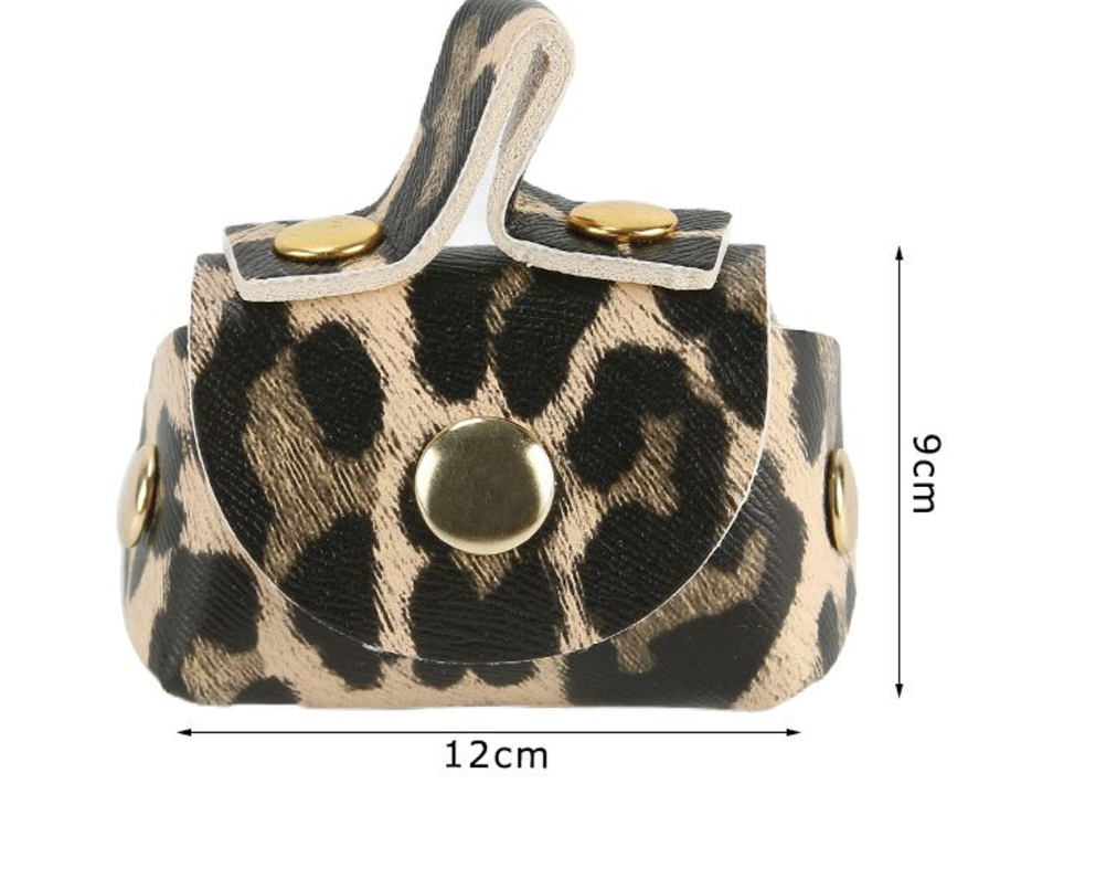 Mini Pochette Portachiavi in Ecopelle – Charm Decorativo per Borse Handmade