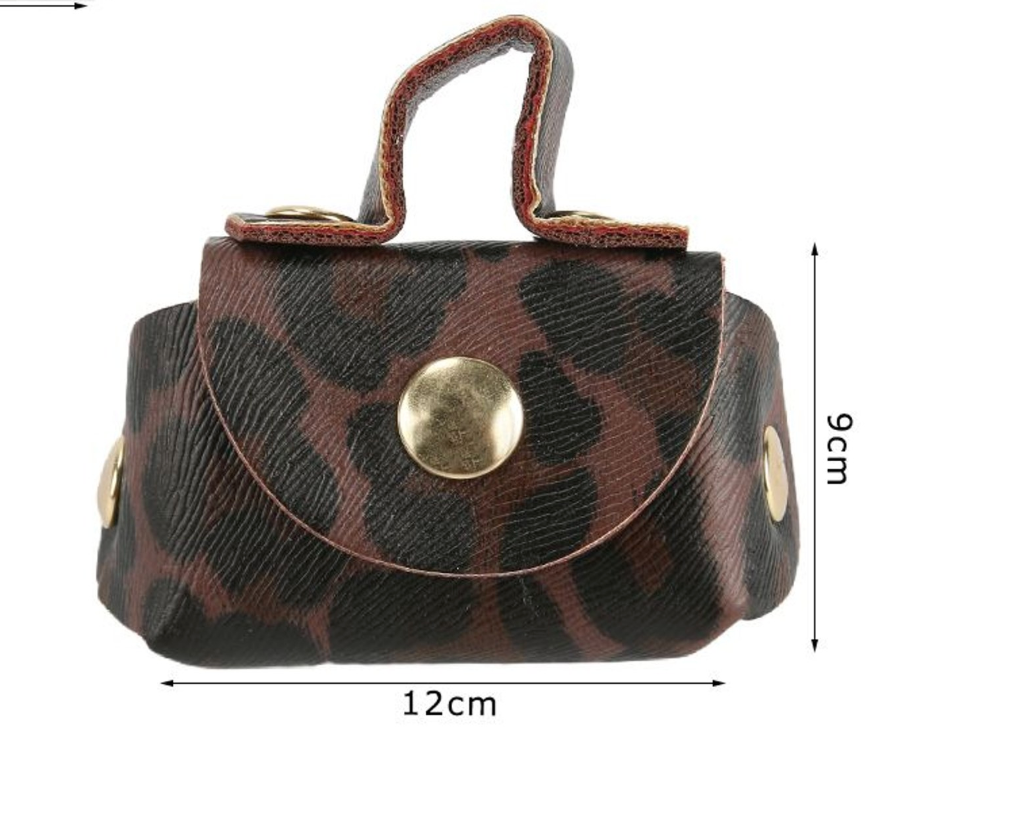 Mini Pochette Portachiavi in Ecopelle – Charm Decorativo per Borse Handmade
