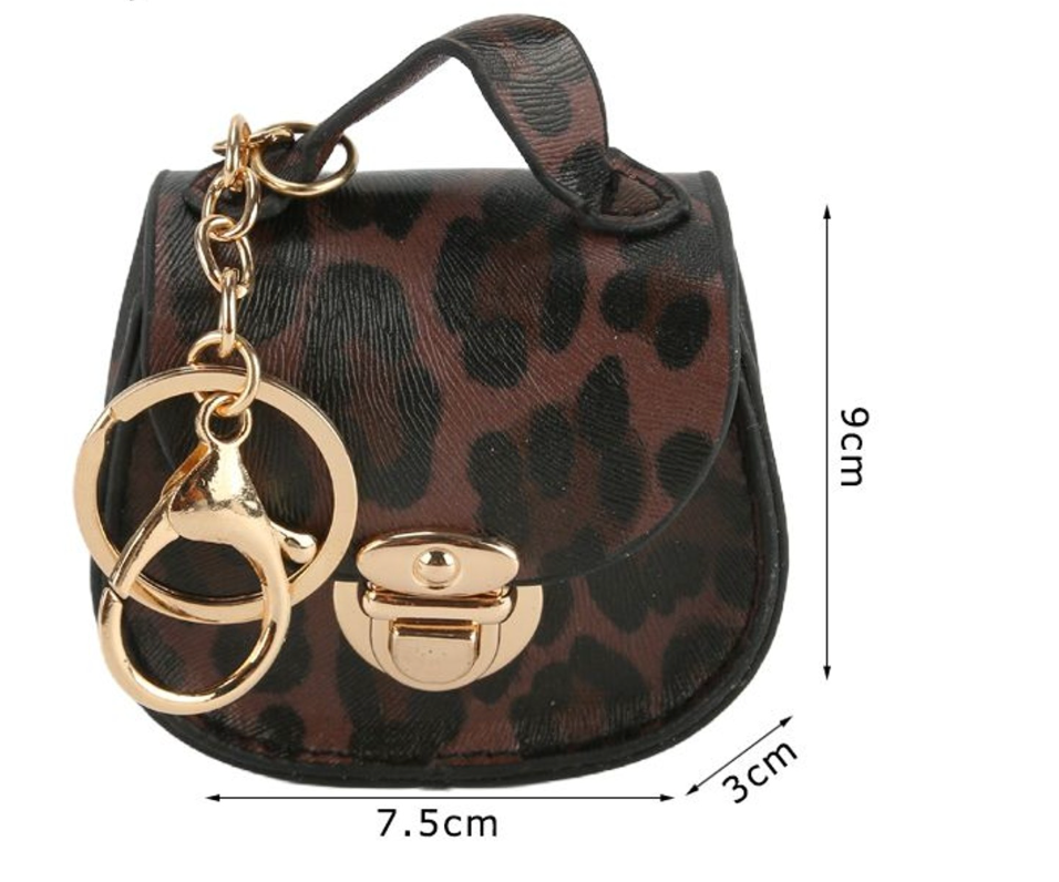Mini Pochette Portachiavi in Ecopelle – Charm Decorativo per Borse Handmade
