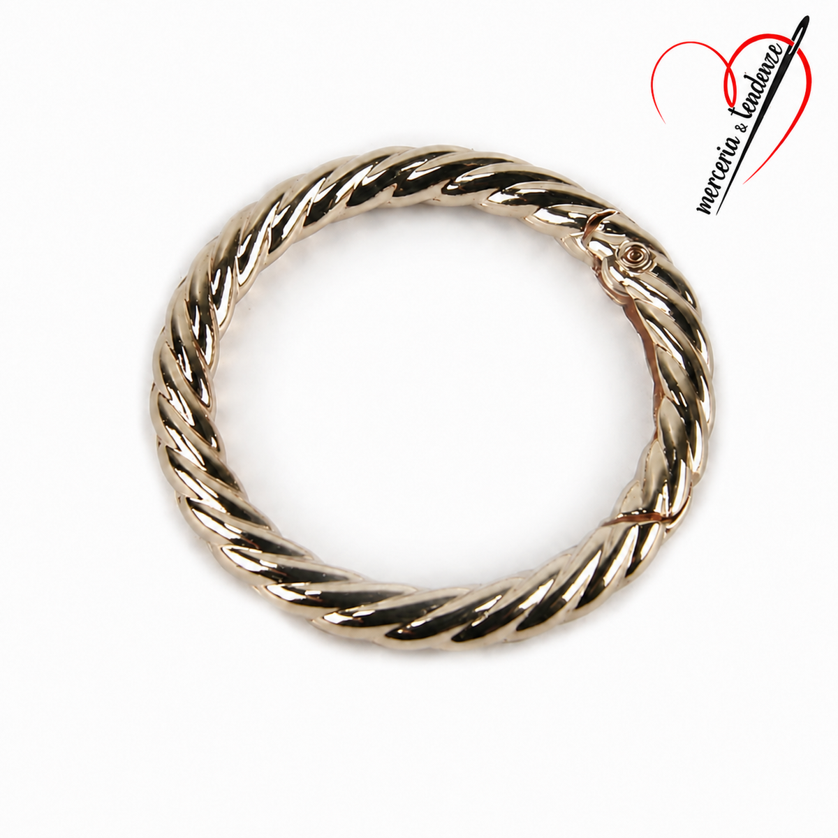 Anelli a molla intrecciati 12956-01 — oro chiaro, 32 mm, confezione da 1 pezzo, con logo Merceria & Tendenze