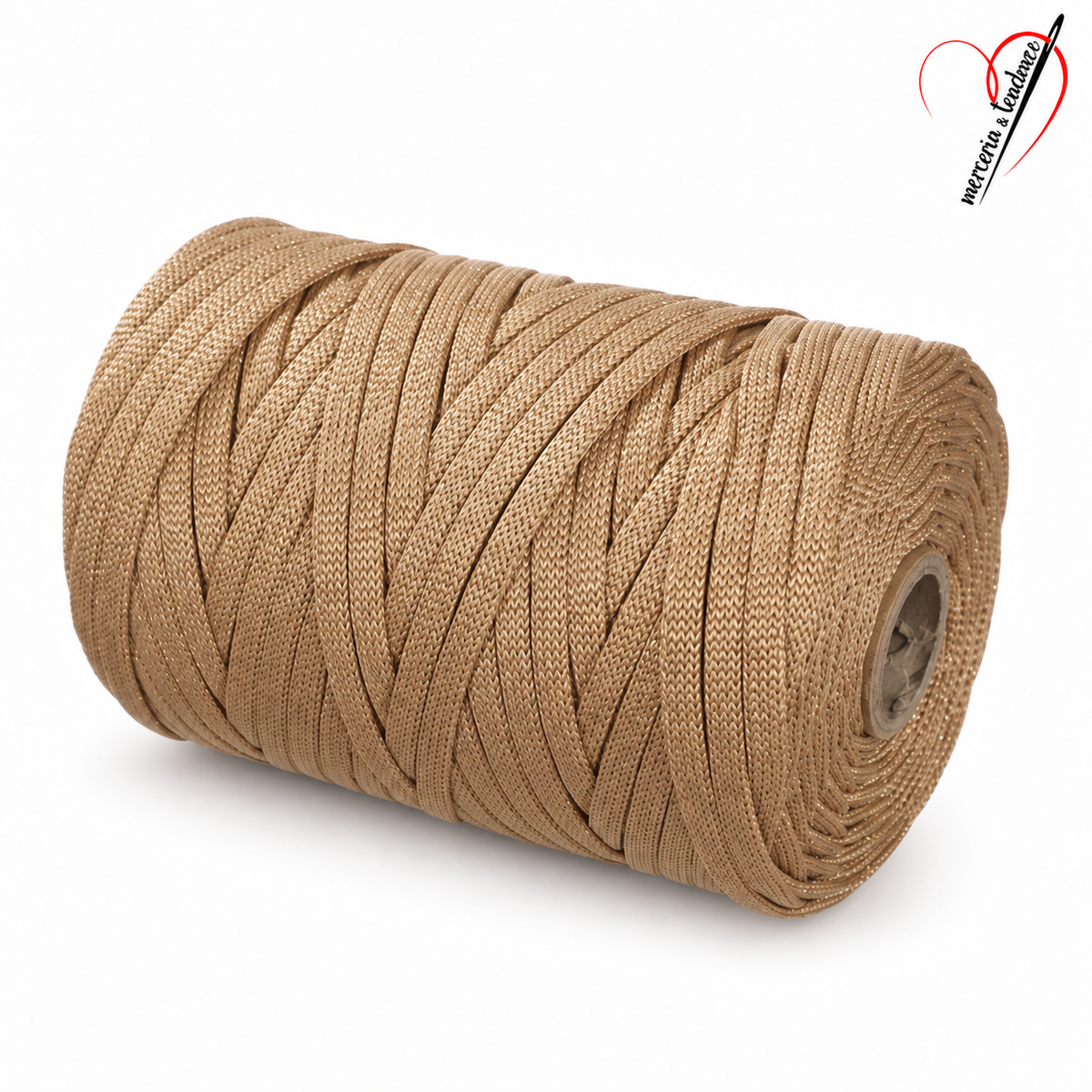 Cordino piatto lurex beige dorato articolo 846214, rocca sdraiata su fondo bianco